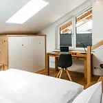 Haus Alpspitzchalet 32 Garmisch-Partenkirchen